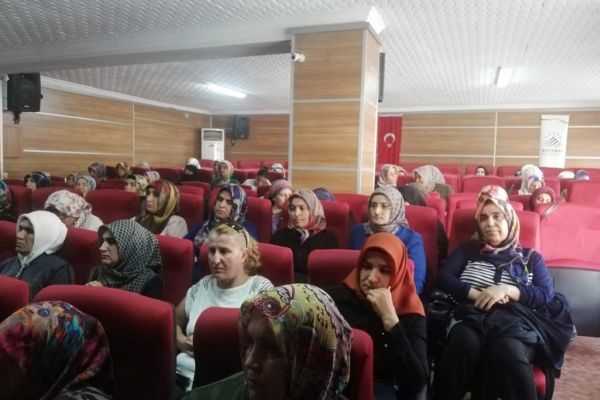 Kursiyerler ‘Siber Zorbalık’ konusunda bilgilendirildi