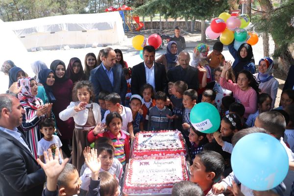 KYK’dan depremzede öğrencilere kırtasiye yardımı