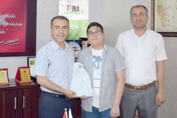 LGS’de dereceye giren öğrenciler ödüllendirildi