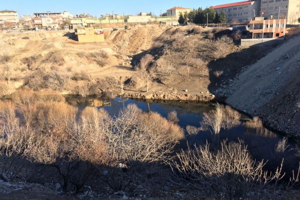 Mahalle sakinleri kokudan rahatsız