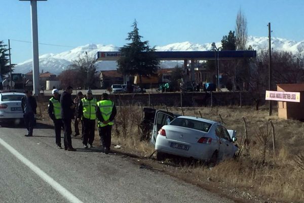 Malatya-Adıyaman Karayolunda Kaza: 3 Yaralı