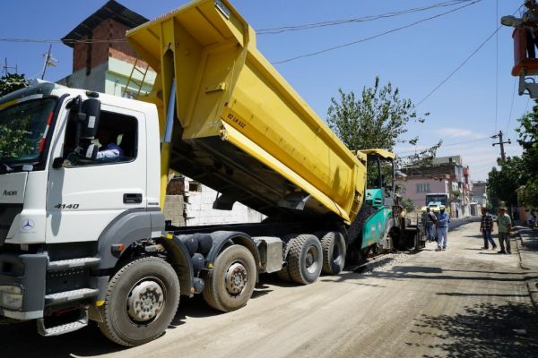 Mara ve Musalla Mahallerinde asfaltlama çalışması yapılıyor