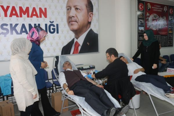 Mehmetçiğe destek için kan bağışı düzenlendi