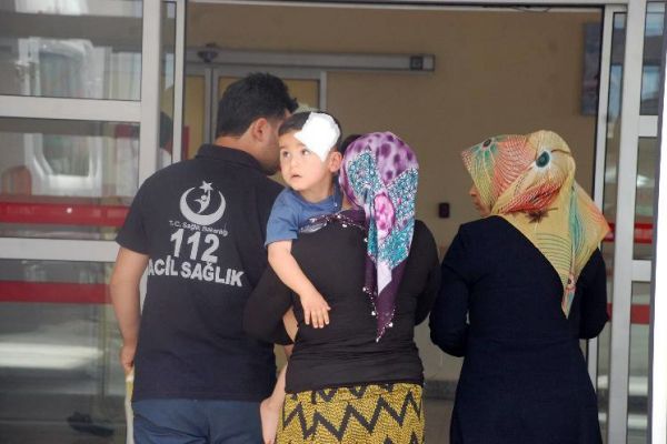 Merdivenlerden Yuvarlanan Çocuk Yaralandı