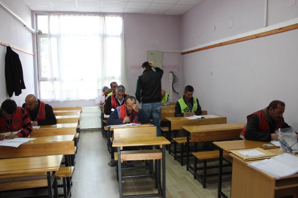 Mesleki Yeterlilik Belgesi Olmayan Çalışamayacak