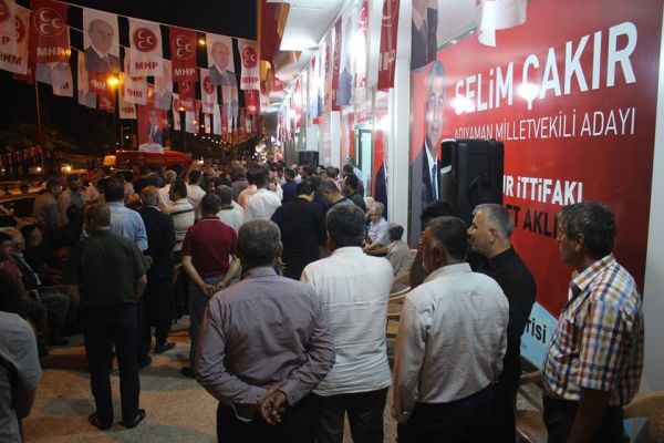 MHP’nin Seçim Bürosu Açılışında Büyük Coşku Yaşandı