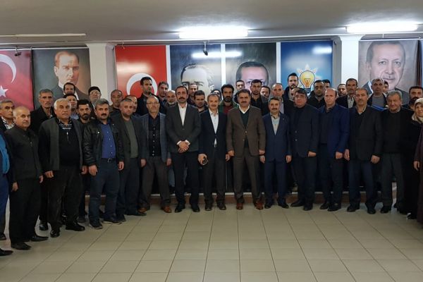 Milletvekili Fırat sandık başkanlarıyla bir araya geldi