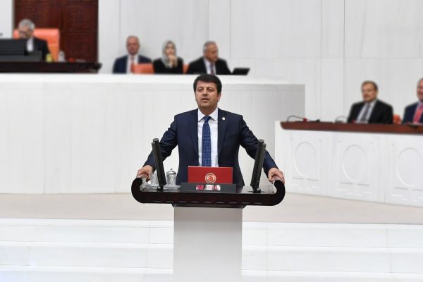 Milletvekili Tutdere, meclisin divan katipliğine seçildi