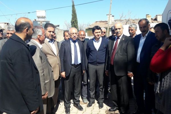 Milletvekillerinden depremzedelere ziyaret