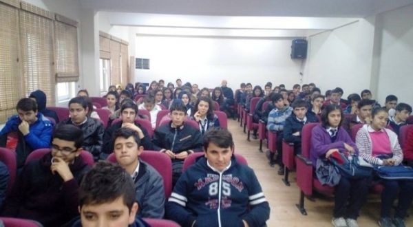 Mimar Çelenk Mezun Olduğu Okulda Yaptığı Mesleği Tanıttı