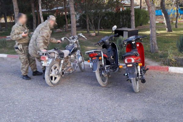 Motosiklet Hırsızları Yakalandı