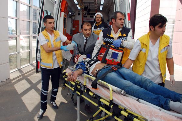 Motosiklet İle Otomobil Çarpıştı; 1 Ölü, 1 Yaralı