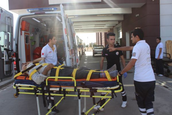 Motosiklet yayaya çarpıp kaçtı: 1 yaralı