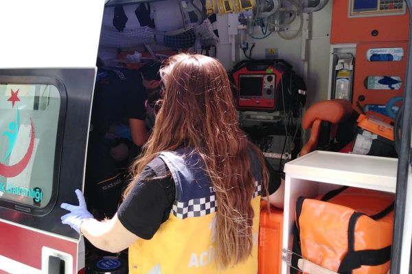 Motosiklet yayaya çarptı: 1 Yaralı