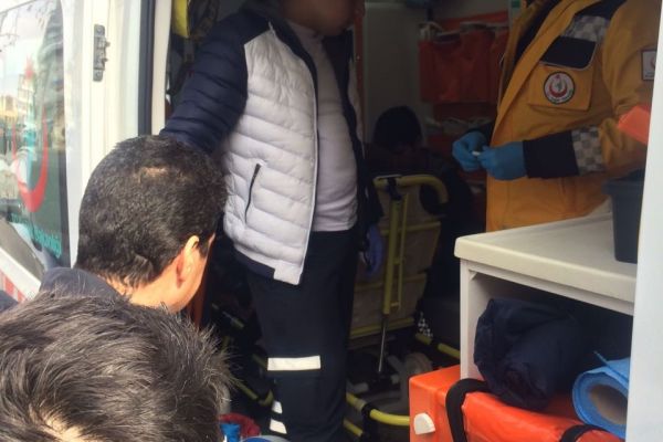 Motosiklet yayaya çarptı