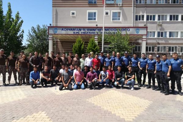 Müdür Alper polis memurlarıyla bir araya geldi