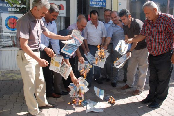 Muhtarlar’dan Ulusal Gazeteye Tepki