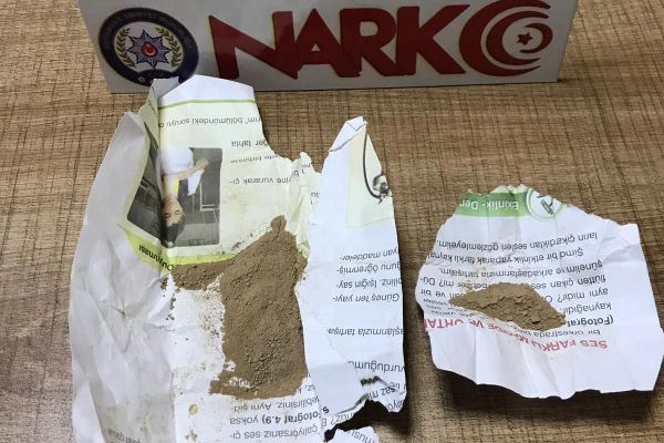 Narkotik polis ekipleri uyuşturucu tacirlerine göz açtırmıyor