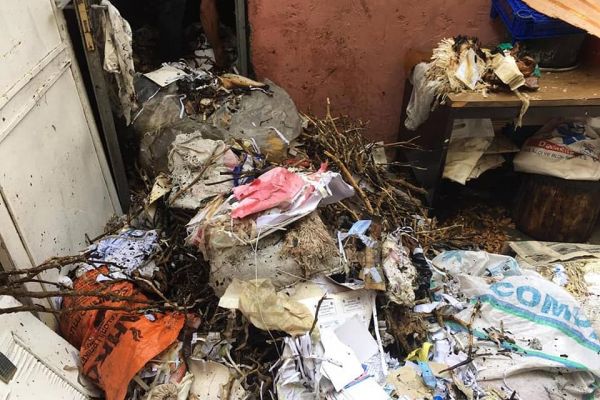 Odunluktan çıkan yangın korkuttu