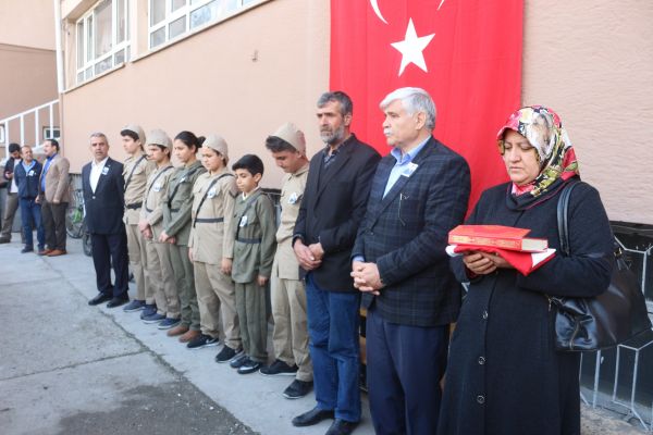 Öğrenciler ile şehit ailesi bir araya geldi