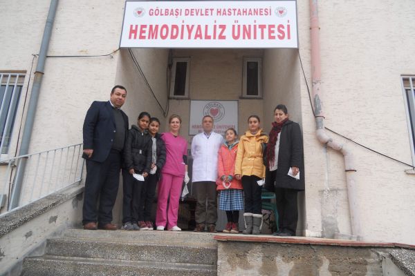 Öğrencilerden Hemodiyaliz Hastalarına Ziyaret