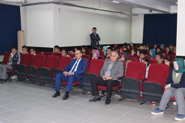 ÖĞRENCİLERE SOSYAL GÜVENLİK BİLİNCİ ANLATILIYOR