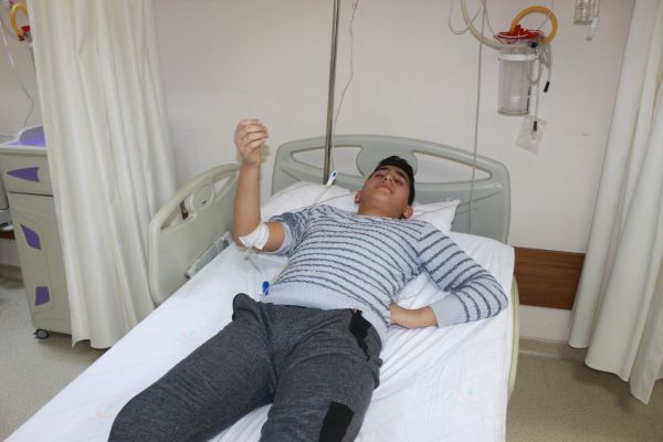 Okulda civa dehşeti: 24 Öğrenci hastaneye kaldırıldı