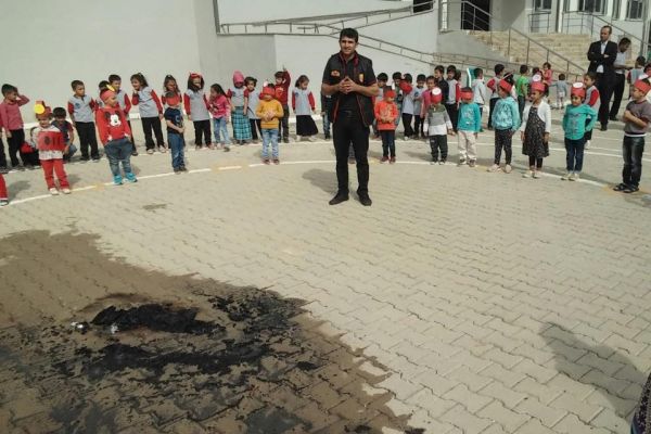 Okulda yangın tatbikatı gerçeği aratmadı