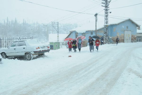 Okullar tatil edildi
