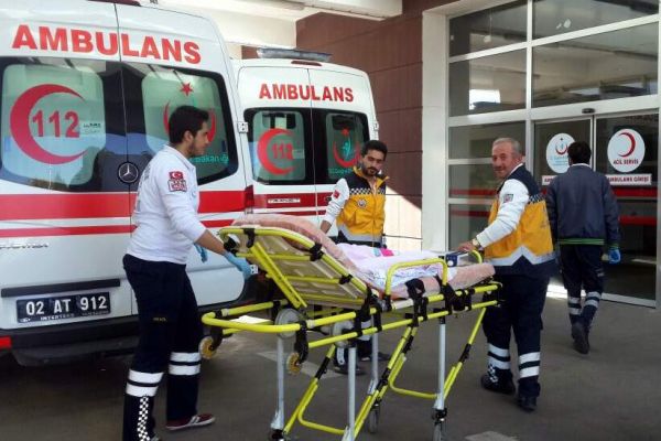 Otomobil çocuğa çarptı: 1 yaralı