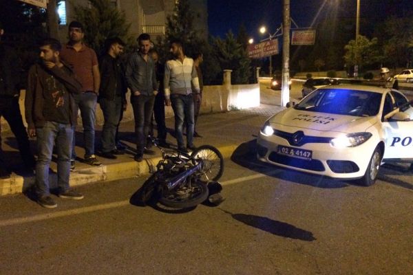 Otomobil ile motosiklet çarpıştı: 2 Yaralı