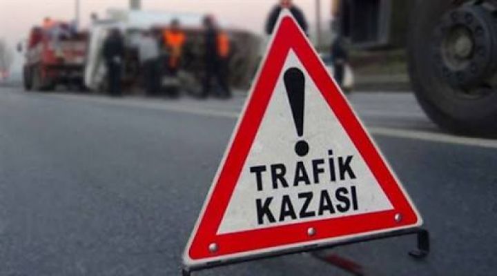Otomobil şarampole yuvarlandı: 5 Yaralı