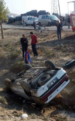 Otomobil şarampole yuvarlandı: 6 yaralı
