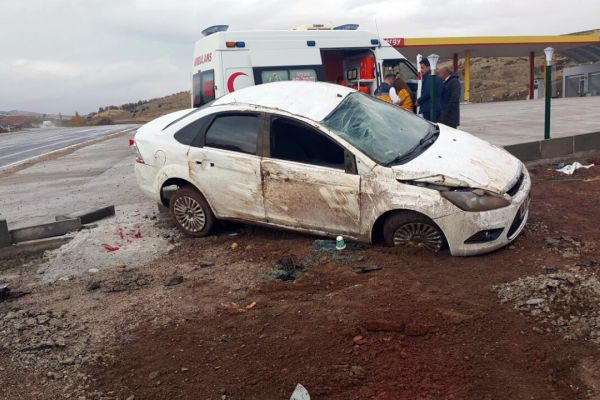 Otomobil takla attı: 1 yaralı