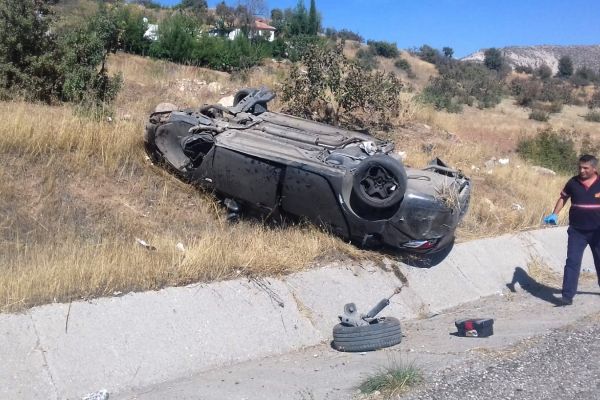 Otomobil takla attı: 6 yaralı