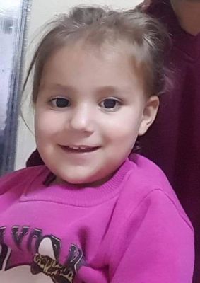 Otomobilin çarptığı bebek hayatını kaybetti