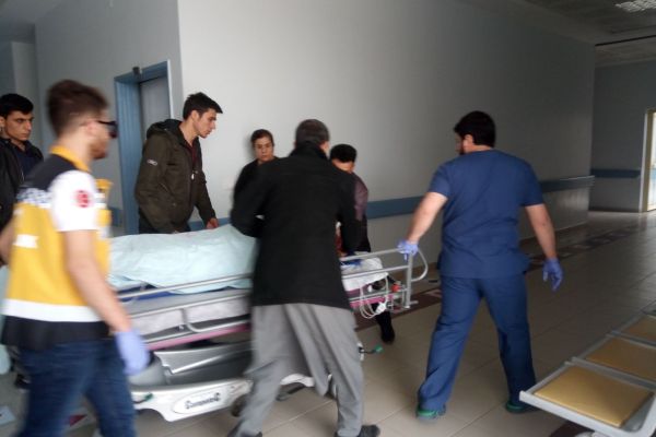 Otomobilin çarptığı yaya yaralandı