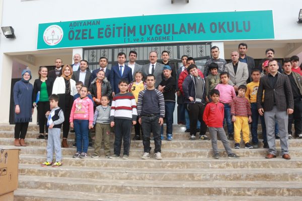 Özel eğitim sınıf ve okullara özel eğitim materyalleri dağıtıldı