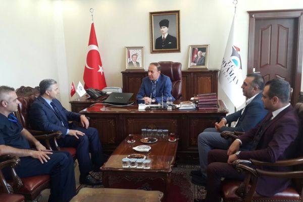 Park Hospital Hastanesi yönetiminden Vali Erin’e ziyaret
