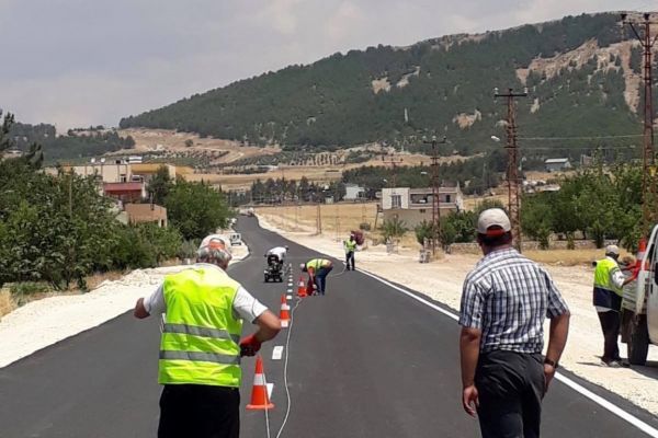 Petrol Caddesinde asfaltı tamamlanan kısım trafiğe açıldı