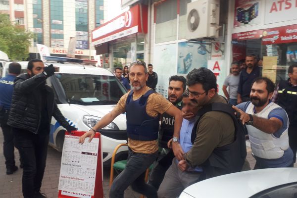 Polis ekiplerinden operasyon