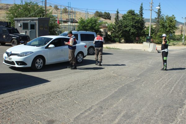 Polis ve jandarmadan ortak uygulama