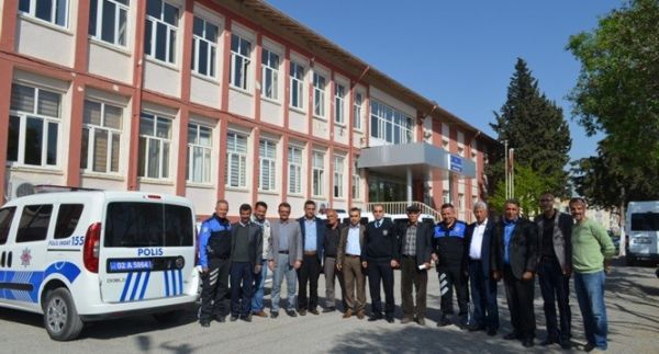 Polisler Mahalle Muhtarlarıyla Bir Araya Geldi