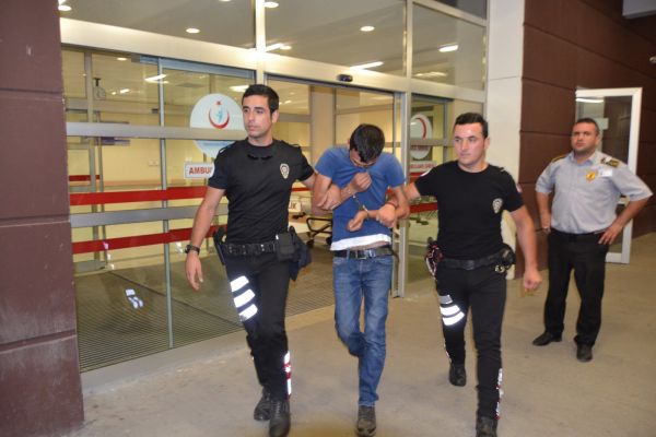 Polisler şüphelendikleri otomobilden uyuşturucu madde ele geçirdi