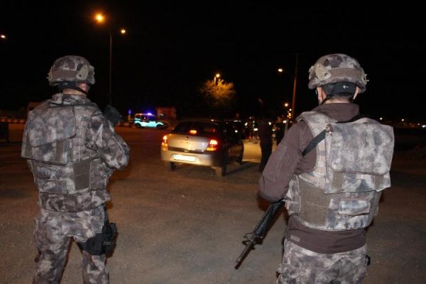 Polislerden dev uygulama 