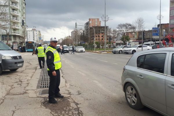 Polislerin YGS mesaisi