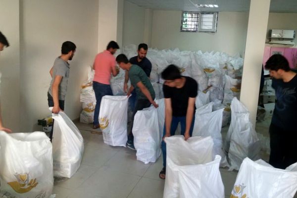Rahmeteli Derneğinden 230 aileye Ramazan yardımı
