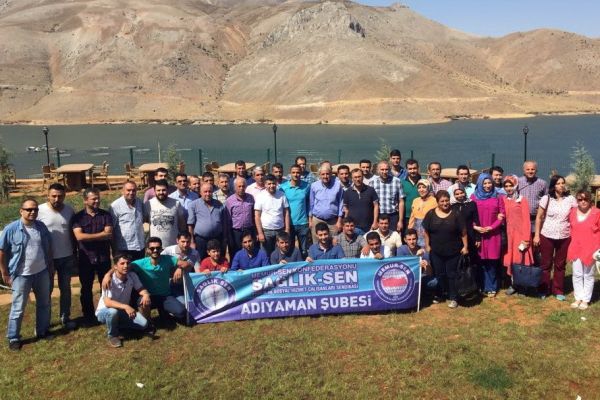 Sağlık-Sen il divan toplantısını Çelikhan’da yaptı