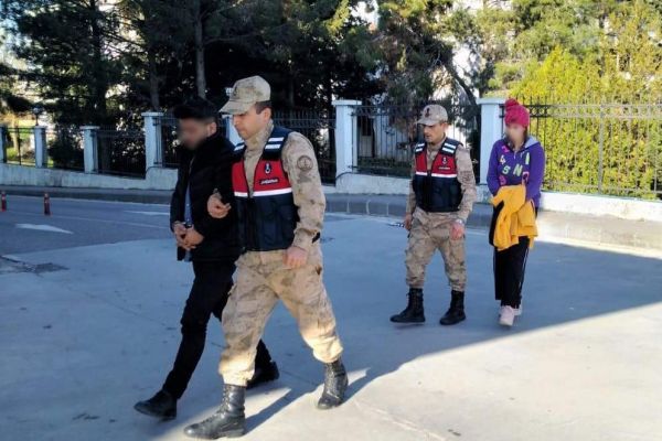 Sahte jandarmalar yakalandı