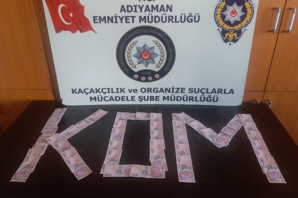 Sahte para sürenler yakayı polise kaptırdı